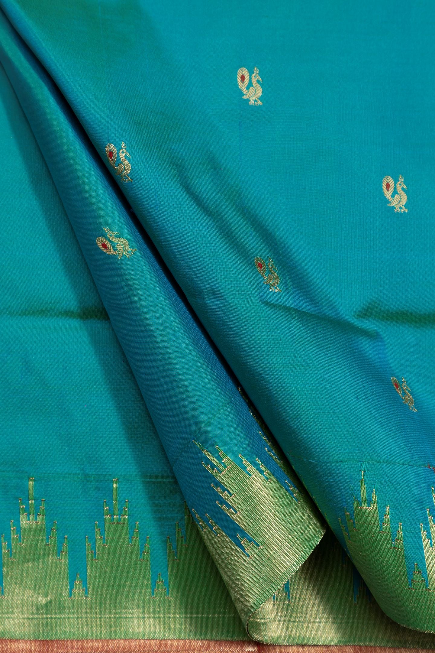 Traditional Pure Silk Small Temple Border Meena Butta Saree