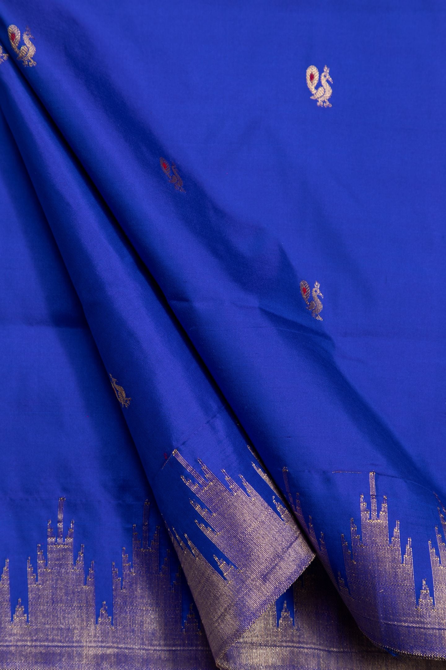 Traditional Pure Silk Small Temple Border Meena Butta Saree