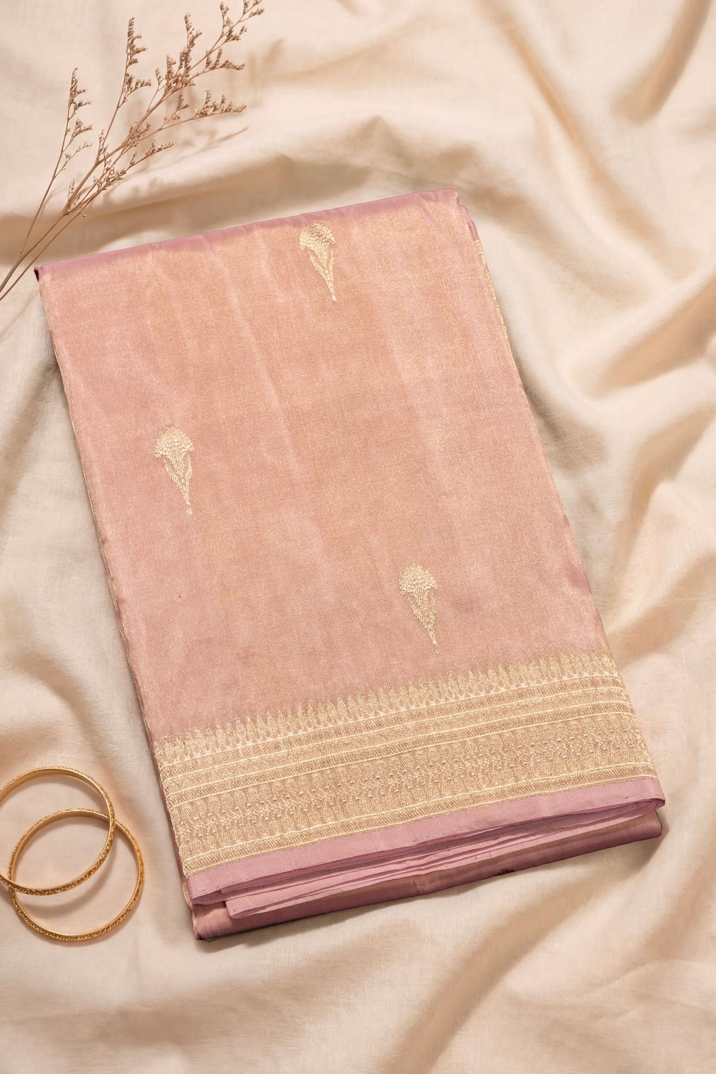 Hand Woven Pure Tissue Banarasi Saree