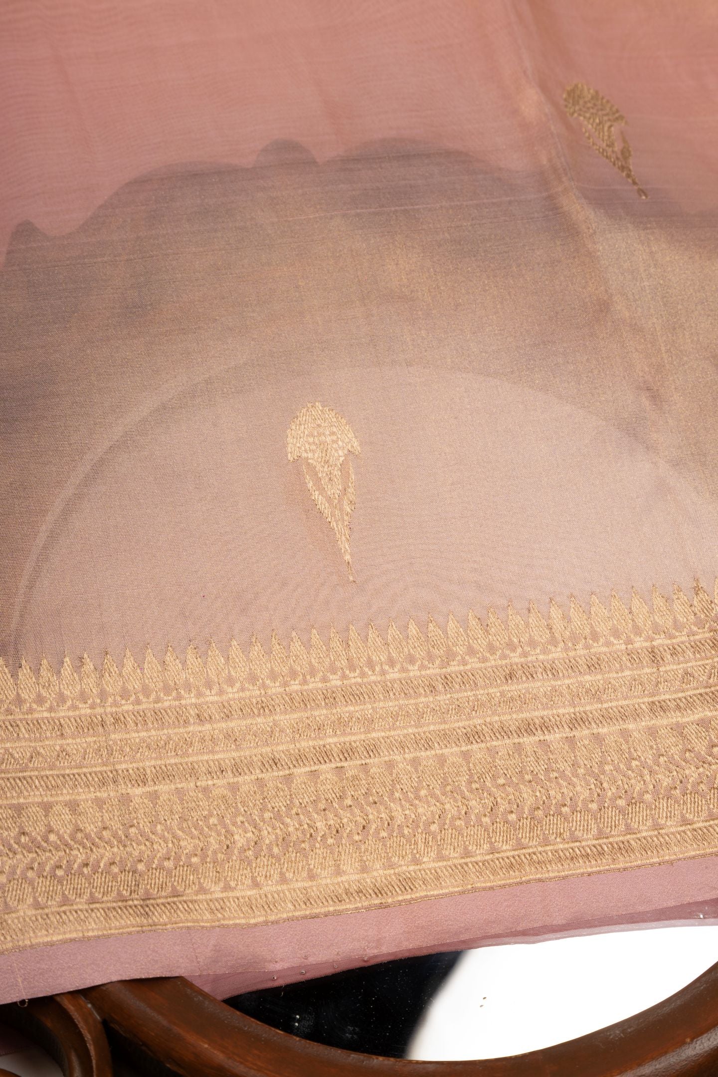 Hand Woven Pure Tissue Banarasi Saree