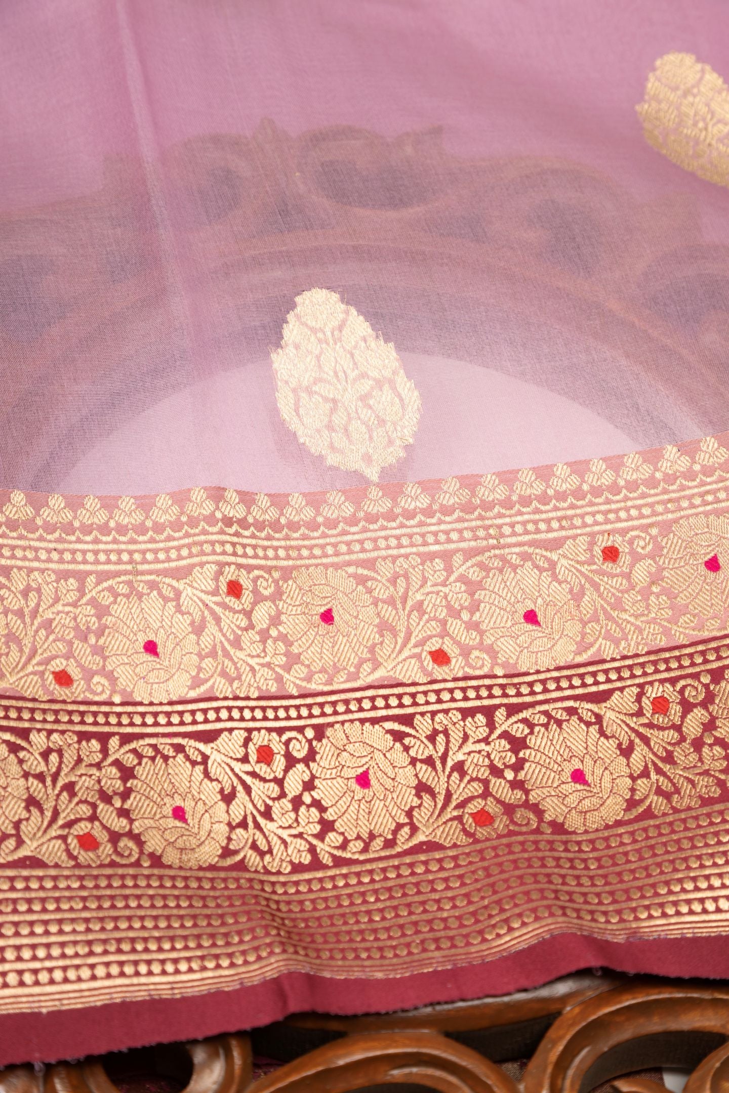 Hand Woven Pure Tissue Meena Border Banarasi Saree