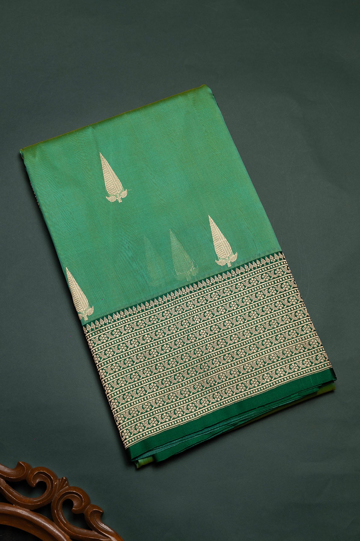 Hand Woven Pure Organza Banarasi Saree