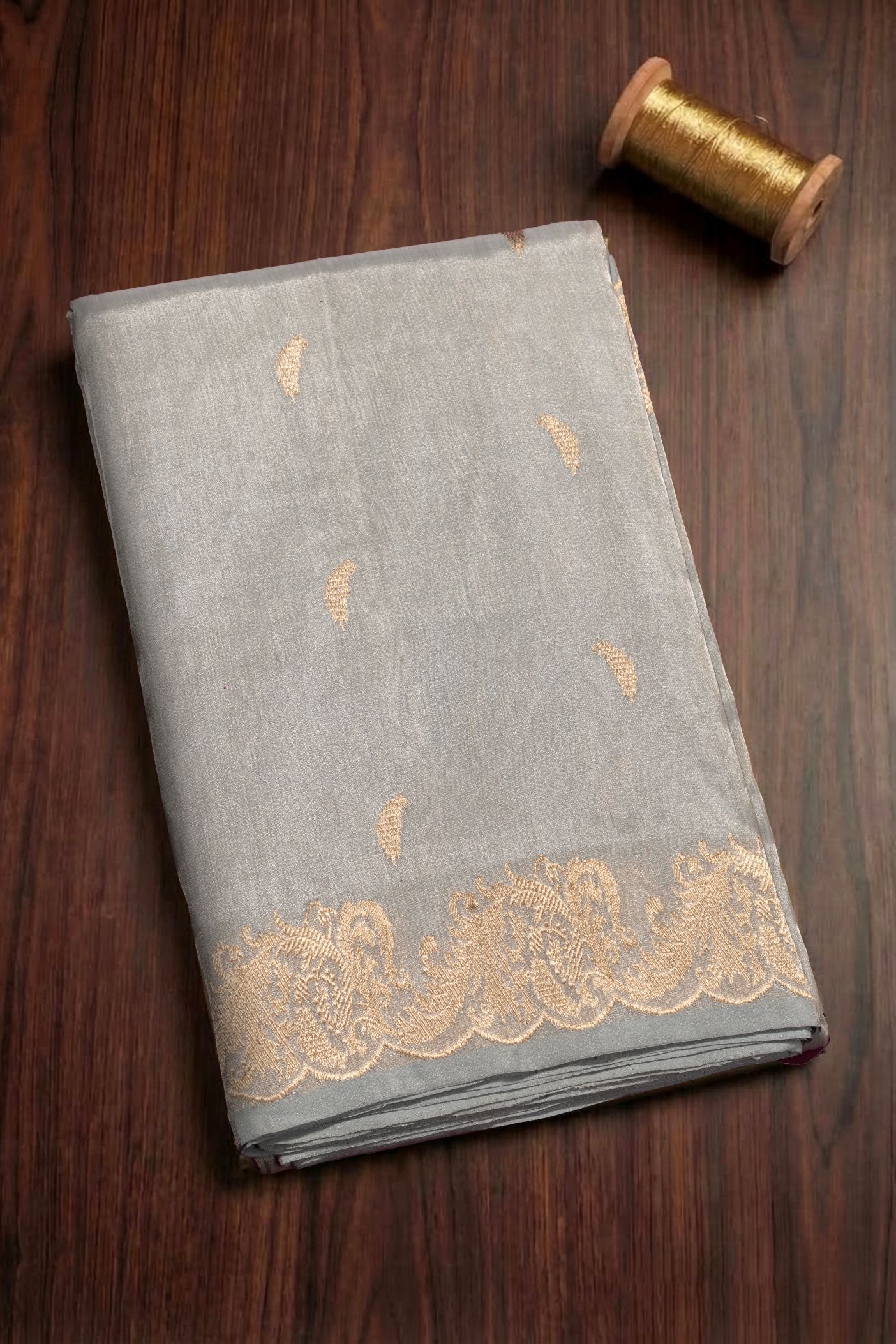 Hand Woven Pure Tissue Designer Border Banarasi Saree