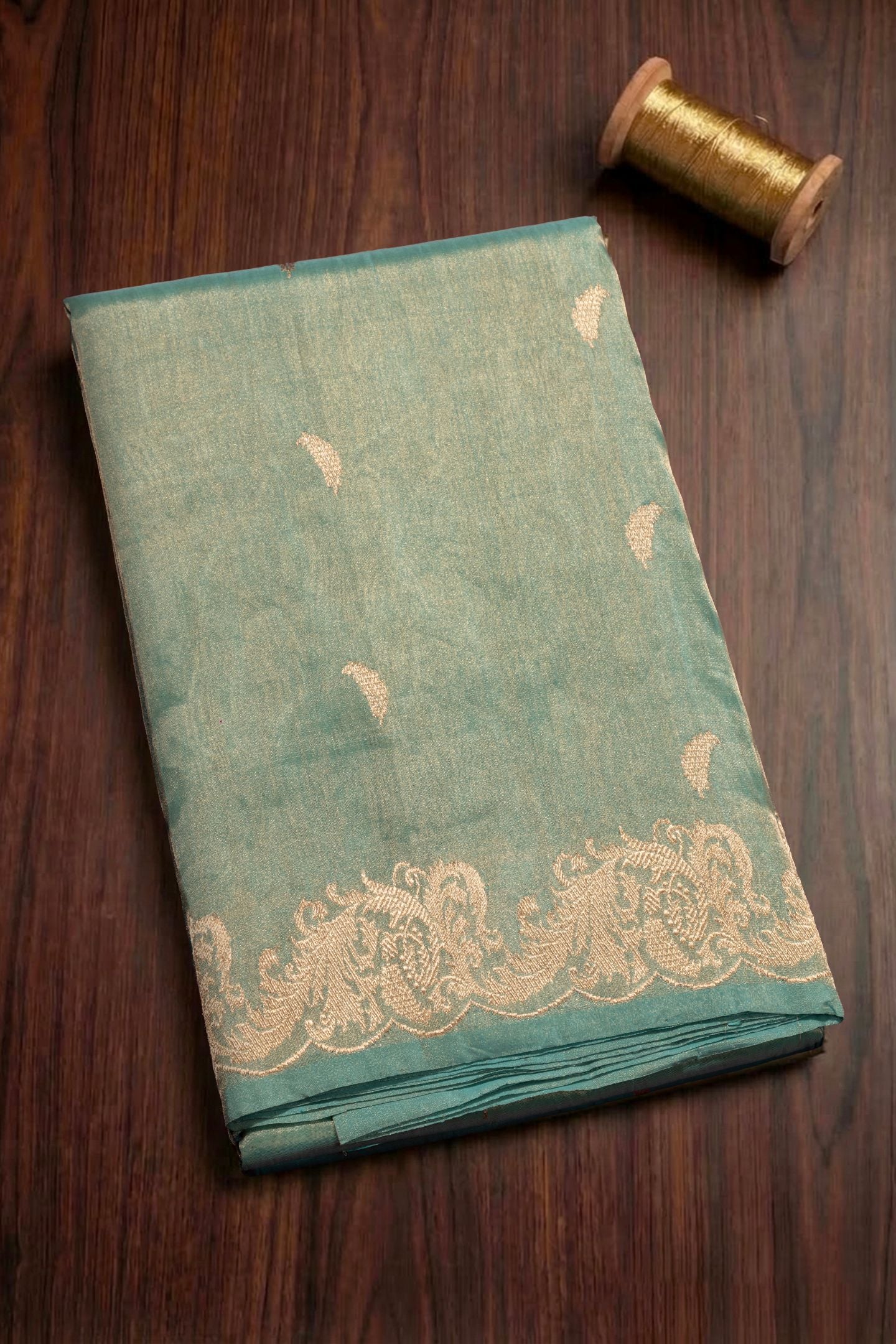 Hand Woven Pure Tissue Designer Border Banarasi Saree