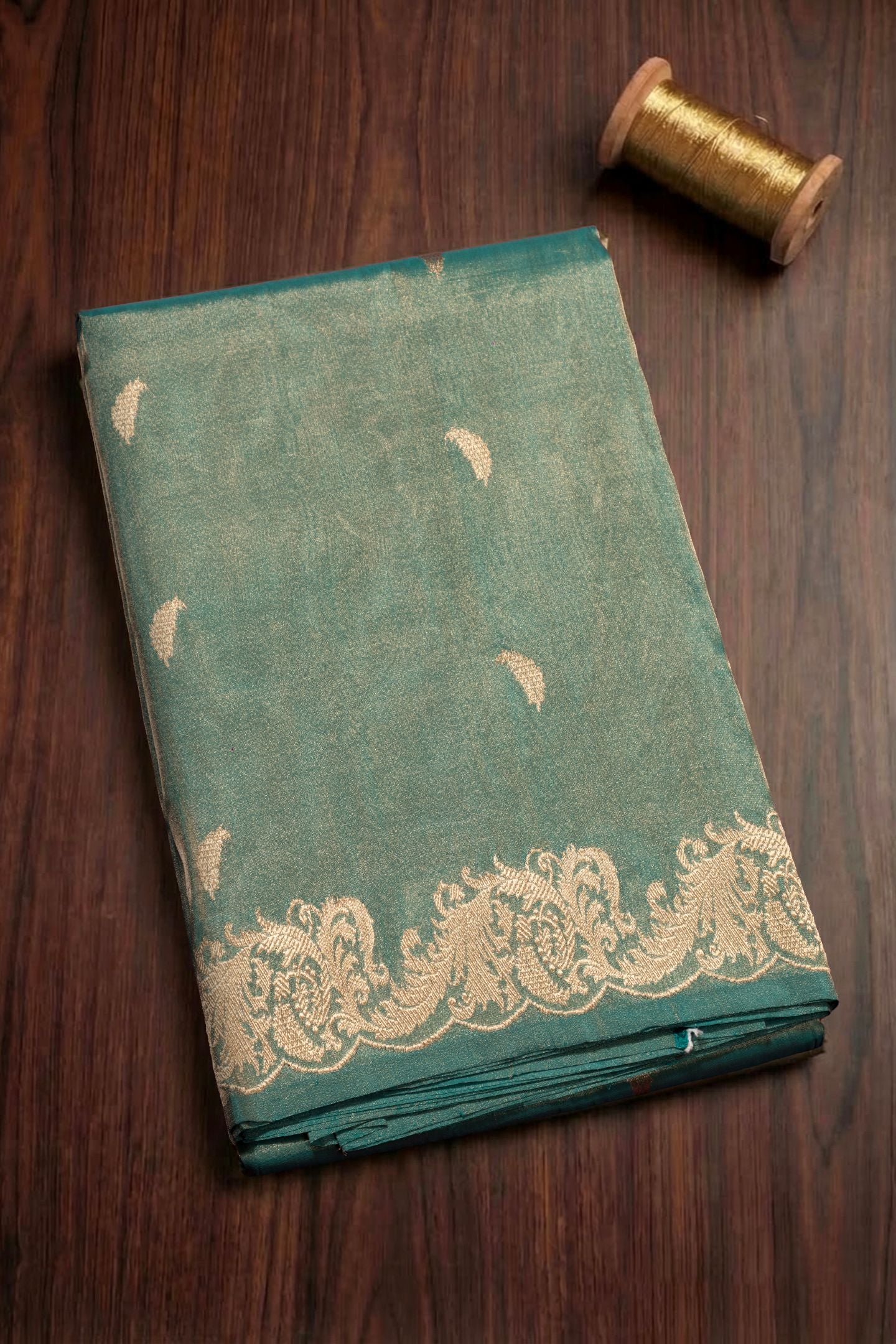 Hand Woven Pure Tissue Designer Border Banarasi Saree